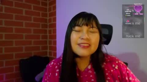 Snapshot of caroll_luna chatting on October 2025 02:47:02 AM kitty online show from October 2025 02:47:02 AM