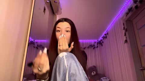 Emma online show from December 2025 06:19:01 AM