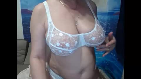 Snapshot of caroncapella chatting on March 2025 12:30:02 PM VicunaCool online show from March 2025 12:30:02 PM