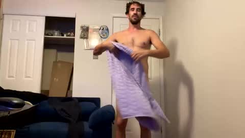 carpenterbee online show from September 2025 10:00:01 PM