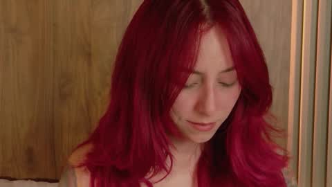 Casandra  online show from February 2026 07:28:01 PM