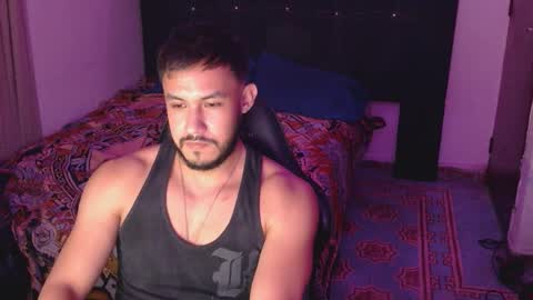      online show from October 2025 04:09:01 AM