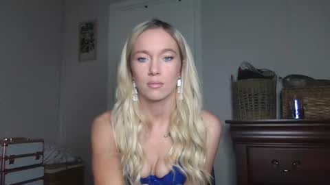 Snapshot of caseygirl6879 chatting on October 2025 04:40:02 PM Casey Lakes online show from October 2025 04:40:02 PM