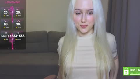 Snapshot of caseylabow chatting on January 2025 10:18:02 AM My name is Casey... Nice to meet you I will be happy to have funthumbs up please its important online show from January 2025 10:18:02 AM