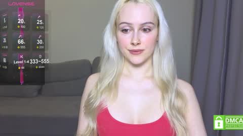 Snapshot of caseylabow chatting on January 2025 11:04:02 AM My name is Casey... Nice to meet you I will be happy to have funthumbs up please its important online show from January 2025 11:04:02 AM