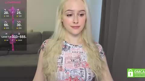 Snapshot of caseylabow chatting on February 2025 06:28:01 AM My name is Casey... Nice to meet you I will be happy to have funthumbs up please its important online show from February 2025 06:28:01 AM