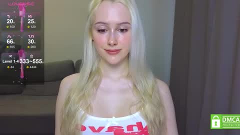 Snapshot of caseylabow chatting on March 2025 02:46:02 AM My name is Casey... Nice to meet you I will be happy to have funthumbs up please its important online show from March 2025 02:46:02 AM