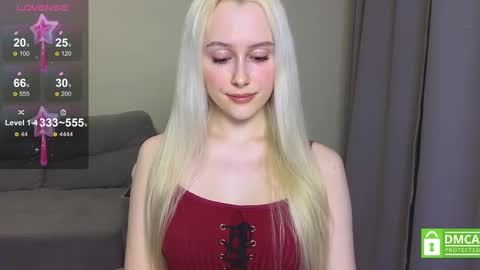 Snapshot of caseylabow chatting on March 2025 01:51:01 PM My name is Casey... Nice to meet you I will be happy to have funthumbs up please its important online show from March 2025 01:51:01 PM