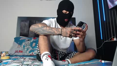 Snapshot of cash_master77 chatting on December 2024 06:14:01 AM Cash Master777 online show from December 2024 06:14:01 AM