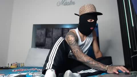 Snapshot of cash_master77 chatting on December 2024 06:48:01 AM Cash Master777 online show from December 2024 06:48:01 AM