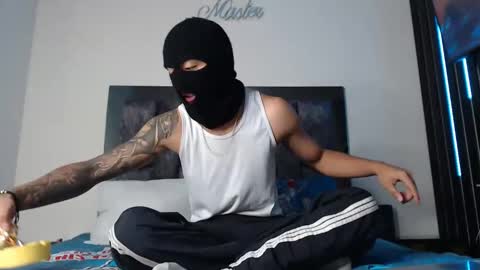 Snapshot of cash_master77 chatting on January 2025 12:22:01 AM Cash Master777 online show from January 2025 12:22:01 AM