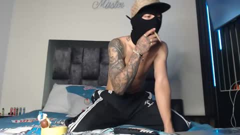 Snapshot of cash_master77 chatting on January 2025 06:14:02 AM Cash Master777 online show from January 2025 06:14:02 AM