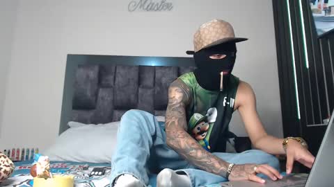 Snapshot of cash_master77 chatting on January 2025 06:45:02 AM Cash Master777 online show from January 2025 06:45:02 AM
