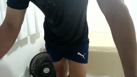 cashmastermuscle77 online show from January 2025 11:30:01 PM