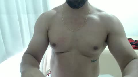 cashmastermuscle77 online show from November 2025 06:20:02 PM