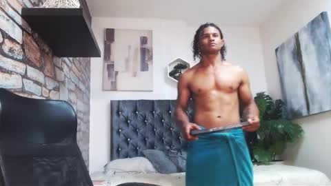 Snapshot of casike_978 chatting on October 2025 08:04:02 PM Casike online show from October 2025 08:04:02 PM