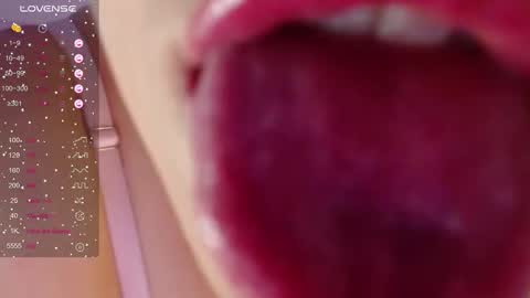 Snapshot of cassandraferran chatting on October 2025 01:12:02 PM Cassandra online show from October 2025 01:12:02 PM