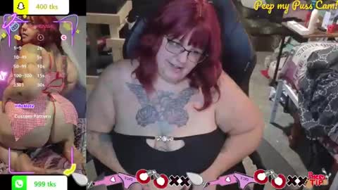 Snapshot of casserole_bbw chatting on September 2025 12:33:01 AM Casserole bbw online show from September 2025 12:33:01 AM