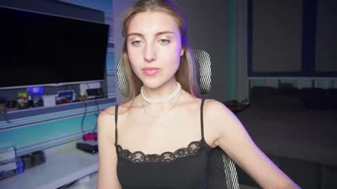 Seductress Cassia  FINDOM AND SADISM  NO NUDE online show from September 2025 04:45:01 PM