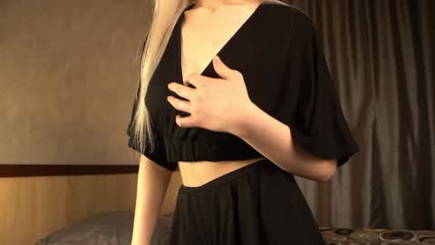 Cassie online show from February 2025 05:59:01 PM