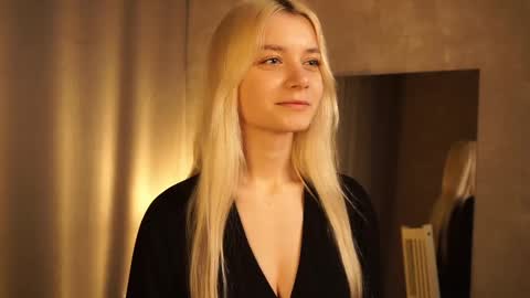 Cassie online show from March 2025 03:07:02 PM