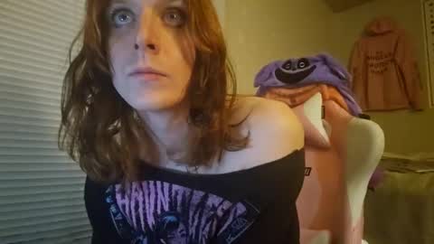 Snapshot of cassie420z chatting on December 2024 04:55:02 AM Cassie online show from December 2024 04:55:02 AM