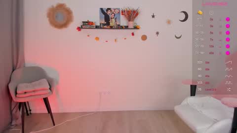 Snapshot of cassie_evansss chatting on November 2025 05:17:02 AM Cassie online show from November 2025 05:17:02 AM