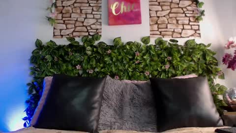 Snapshot of cassie_fletcher chatting on January 2025 10:18:01 PM Casie online show from January 2025 10:18:01 PM