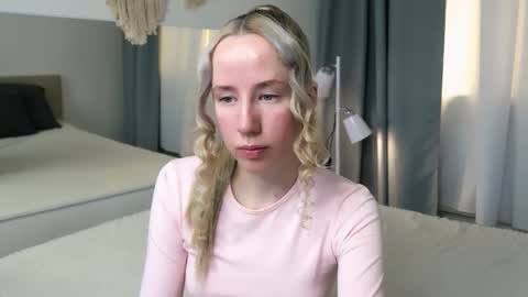 Snapshot of cassie_kelman chatting on March 2026 09:32:02 PM Cassie online show from March 2026 09:32:02 PM