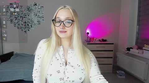 Snapshot of cassie_rosss chatting on January 2025 12:00:01 AM Cassie Rosss online show from January 2025 12:00:01 AM