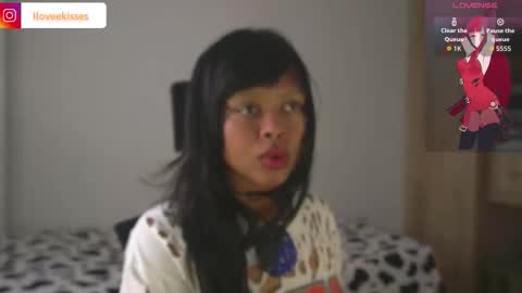 Snapshot of cassiecol chatting on November 2025 05:24:01 PM cASSie online show from November 2025 05:24:01 PM