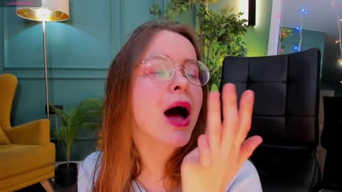 Snapshot of cassiecool chatting on December 2024 08:58:01 PM assie online show from December 2024 08:58:01 PM