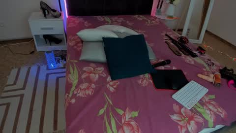 Cassie online show from January 2025 06:46:01 AM