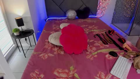 Cassie online show from September 2025 05:30:01 AM