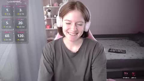 Cassie online show from October 2025 01:42:01 PM