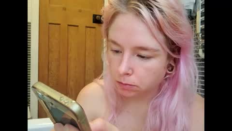 Cassie online show from February 2026 08:42:01 AM