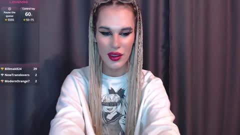 Snapshot of cassiemich chatting on December 2024 06:58:02 PM Cassie online show from December 2024 06:58:02 PM