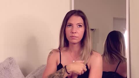 Snapshot of cassiemiles chatting on November 2025 05:38:01 AM Cassi online show from November 2025 05:38:01 AM