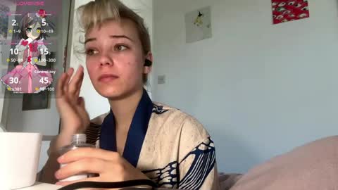 Olivia online show from May 2026 06:07:02 AM
