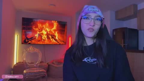 Snapshot of cat_didy chatting on March 2026 07:17:01 PM Didy online show from March 2026 07:17:01 PM