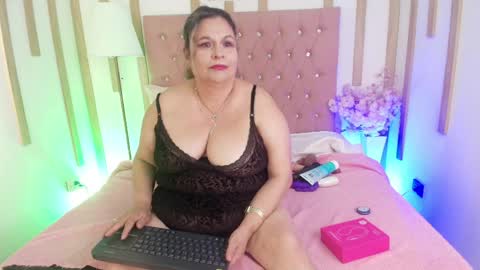Marce online show from April 2026 08:28:02 PM