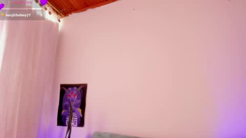 Cata green model independient online show from April 2026 07:45:02 PM