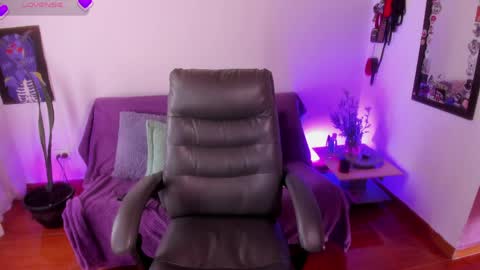 Cata green model independient online show from May 2026 07:21:01 PM