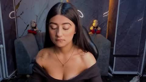Snapshot of catalella_little_b chatting on June 2026 08:14:02 PM catalella_little_b online show from June 2026 08:14:02 PM