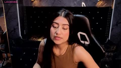 Snapshot of catalella_little_b chatting on June 2026 07:51:02 PM catalella_little_b online show from June 2026 07:51:02 PM