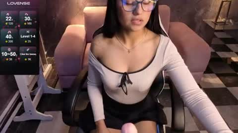 Snapshot of catalella_little_b chatting on June 2026 07:46:01 PM catalella_little_b online show from June 2026 07:46:01 PM