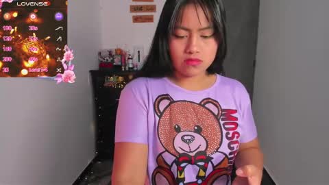 Flor....... online show from March 2025 04:25:01 PM