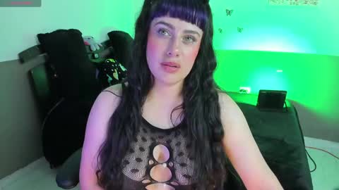 LUU online show from May 2026 01:44:01 AM