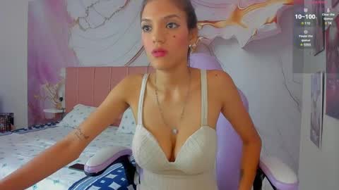 Mia online show from February 2025 03:03:02 PM