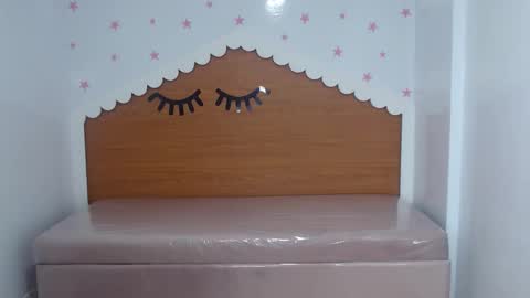 Snapshot of catalina25_t chatting on October 2025 08:08:02 PM catalina25_t online show from October 2025 08:08:02 PM